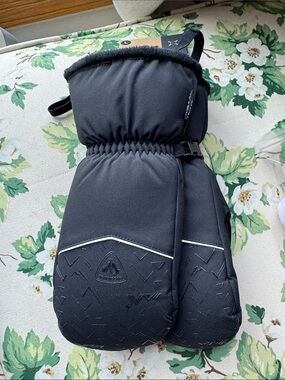 NWT Rossignol Black Winter Gloves with Faux-Fur Cuff size large